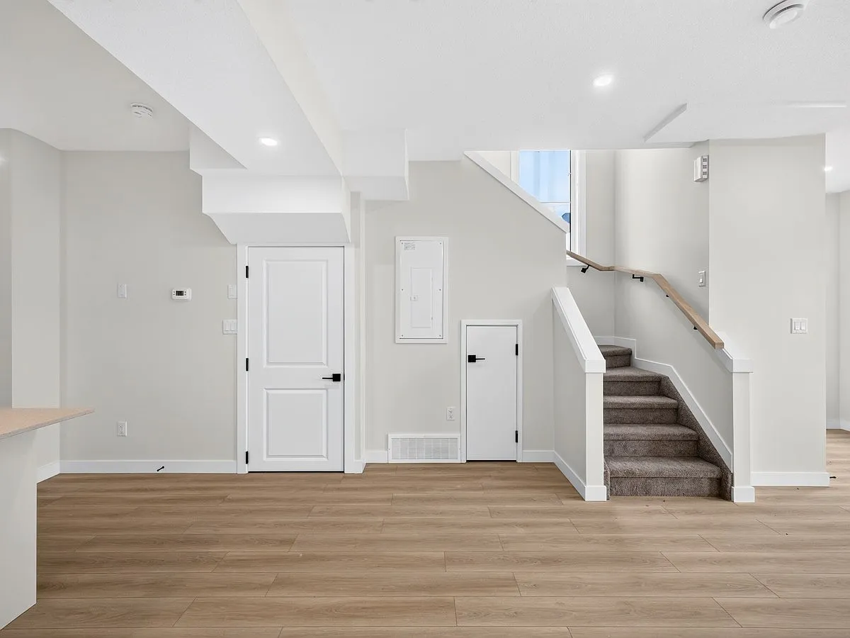 SF354 - 11306 1213 Street - Inglewood 9 Plex — Photo 2