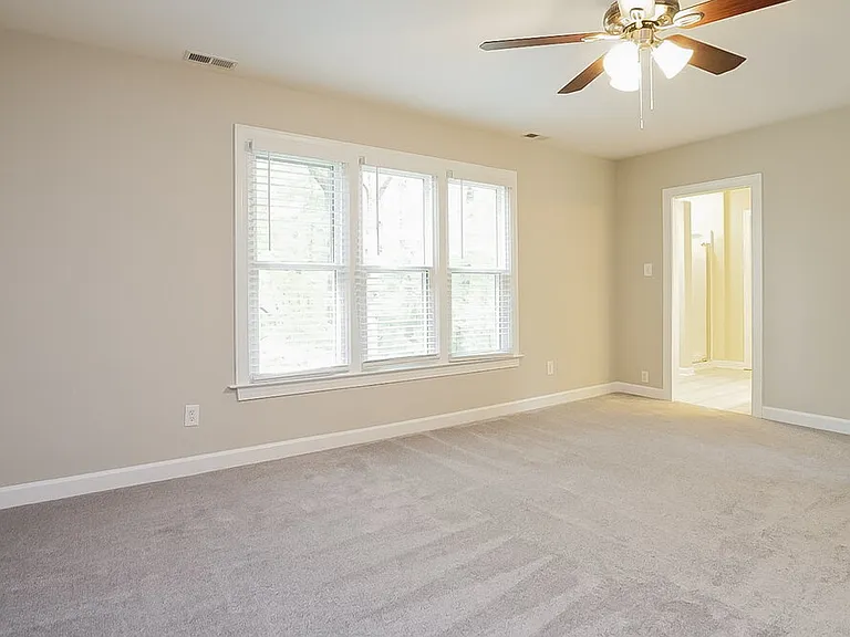 900 Birkdale Dr — Photo 9