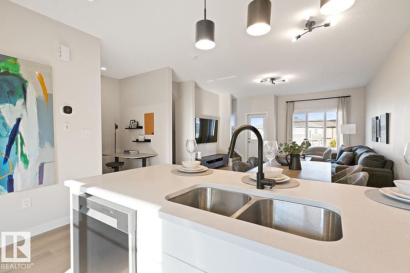 Edmonton Townhouse for rent - 3 Bedrooms — photo 8