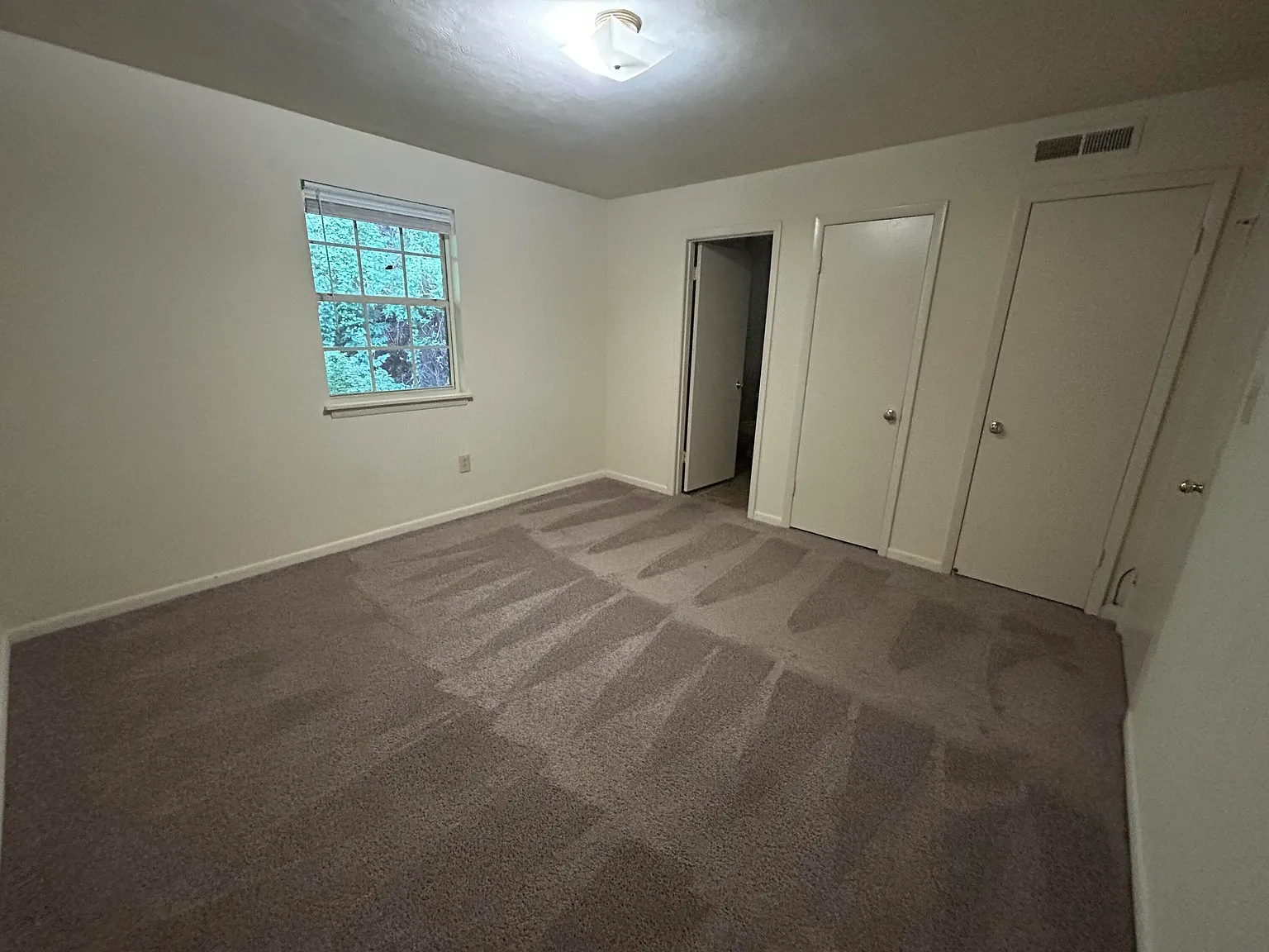 1 bed, 1.0 bath, 700 sqft, $895 — Photo 3