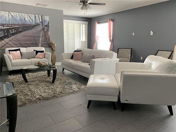 5th image of 5621 Silver Thistle Ln
