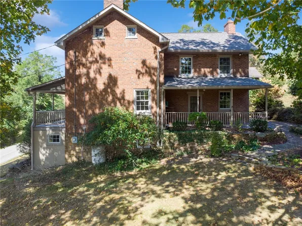 284 Eaton Run Rd, Jefferson, PA 15344