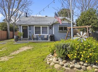 8935 Nye Rd, Ventura, CA 93001