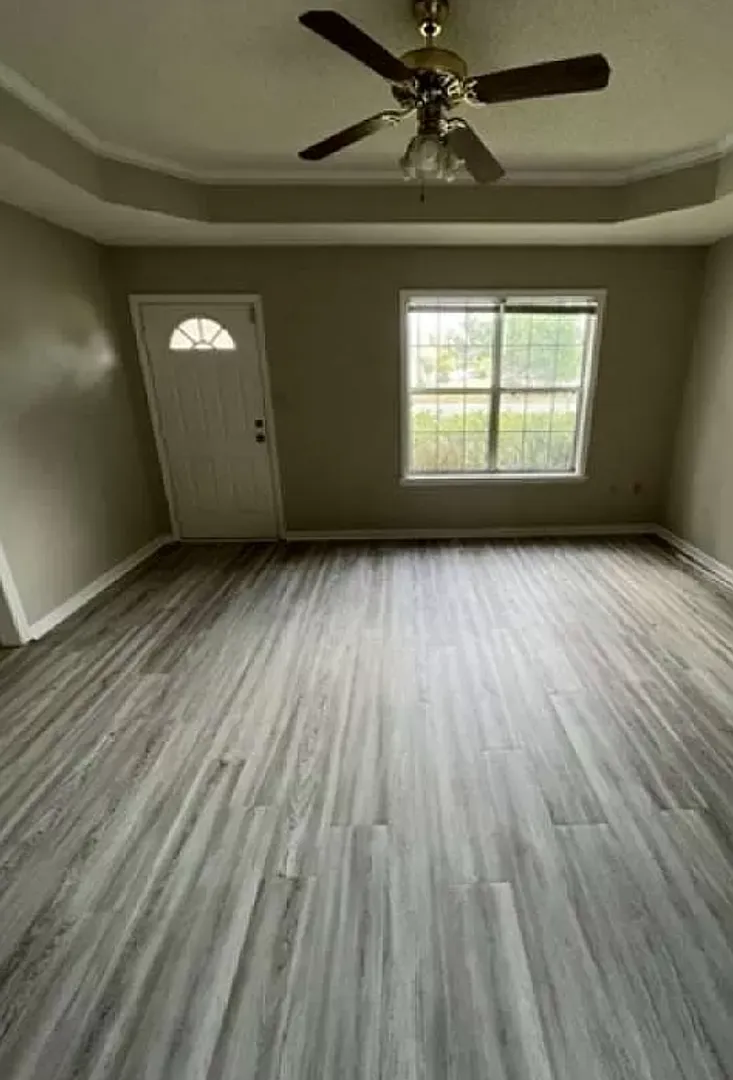 Modern Comforts and Convenience: Your Ideal Haven at 251 Blue Pool Dr — Photo 3