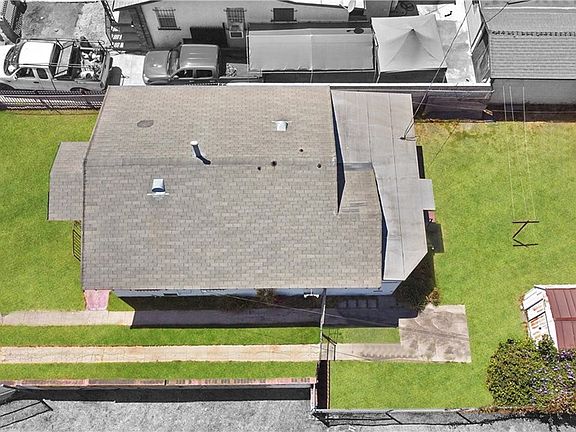 3rd image of 1413 W 67th St