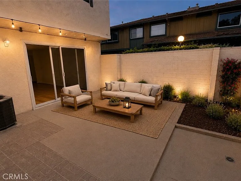 6641 Wilbur Ave — Photo 10