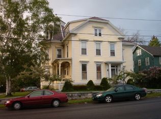 93 Center St APT 2W, Rutland, VT 05701