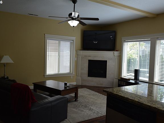 5th image of 6102 NE 80th Ct
