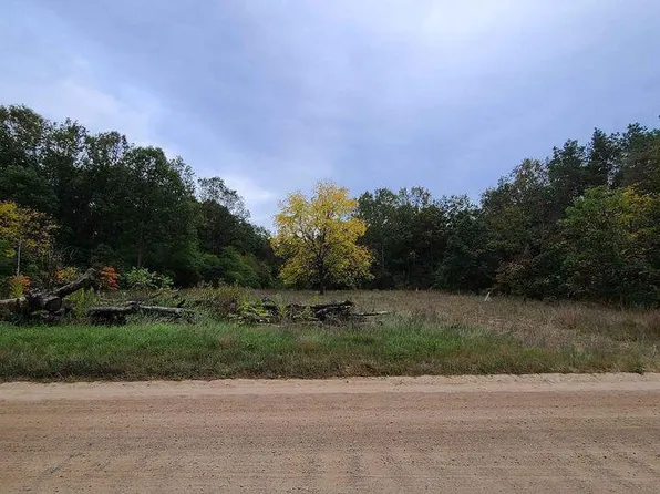 6527 Crystal Lake Rd, Holton, MI 49425