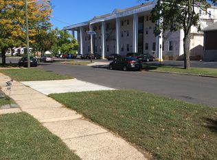 110 4th Ave APT 22, Roebling, NJ 08554