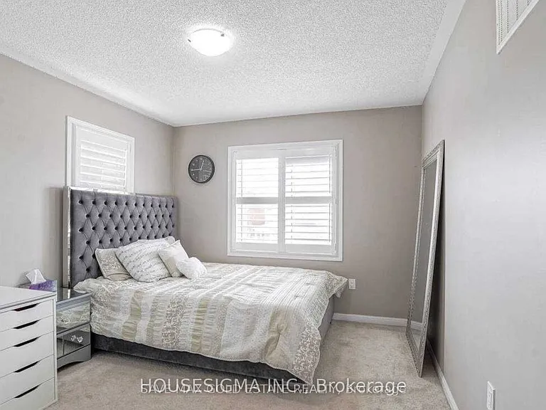 57 Robert Parkinson Dr — Photo 18