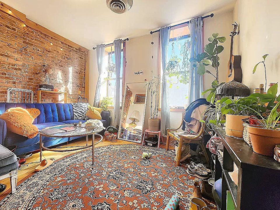 1st image of 645 Willoughby Ave #2B