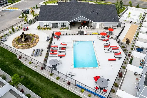 Prairie Pointe Apartments and Townhomes Photo 1