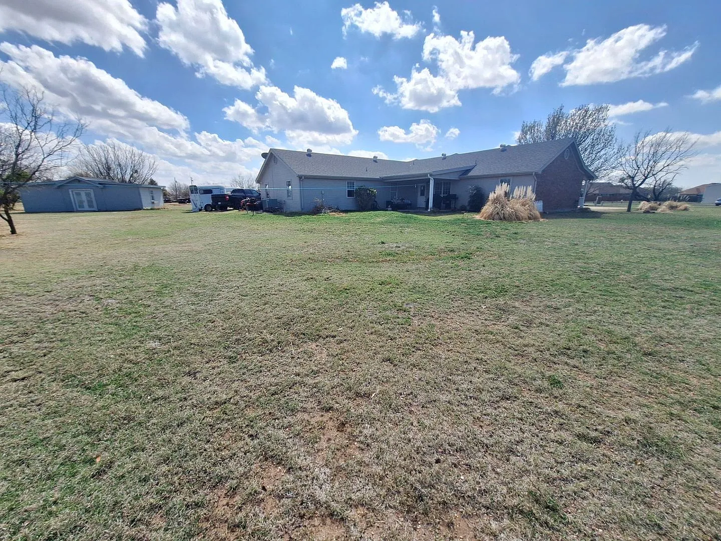 Wonderful home on 1.6 Acres! — Photo 3