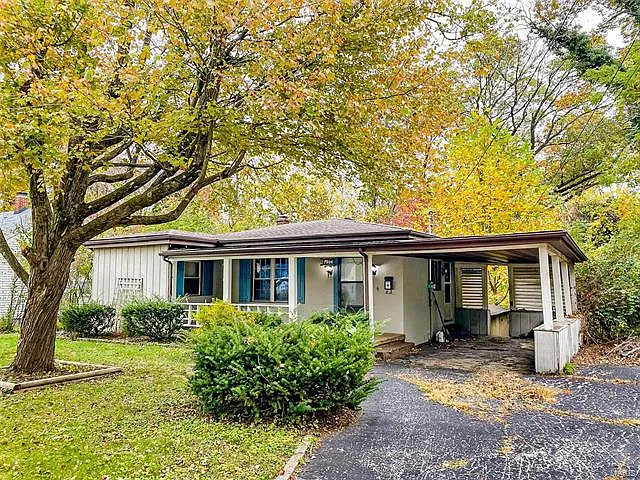 7504 Melba Ln photo 1