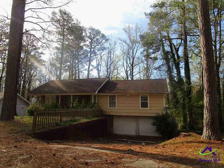 1st image of 3237 Moravia Dr
