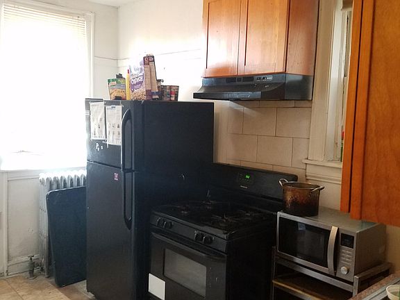 3rd image of 8244 S Vernon Ave APT 1N