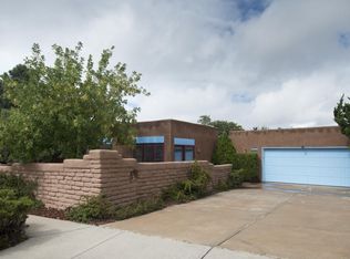 4405 Magnolia Dr NE, Albuquerque, NM 87111