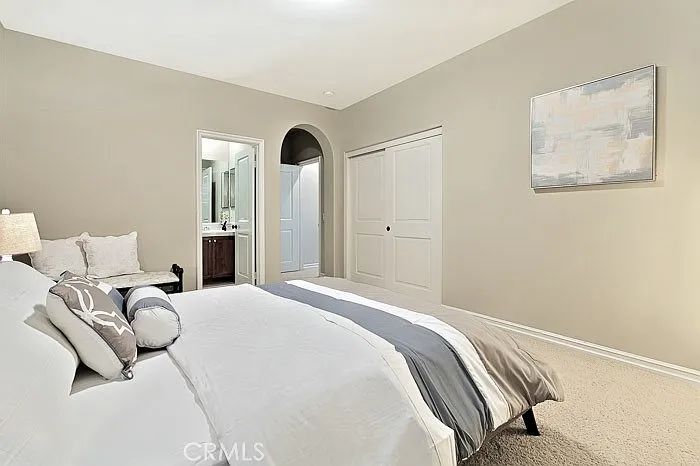 4 Highpoint — Photo 23