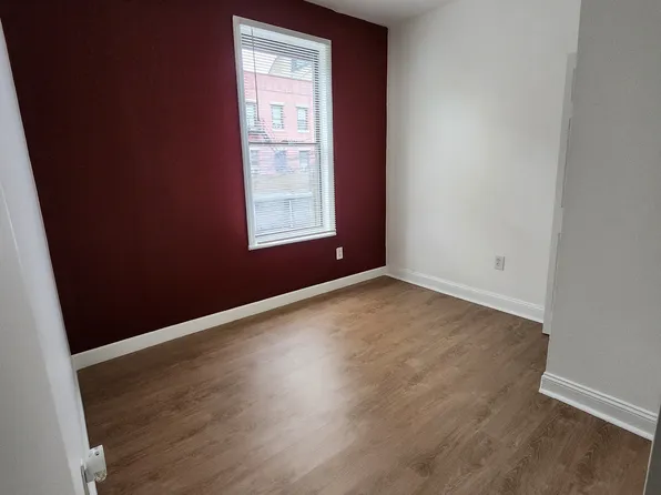 340 Palisade Avenue image 3 of 5