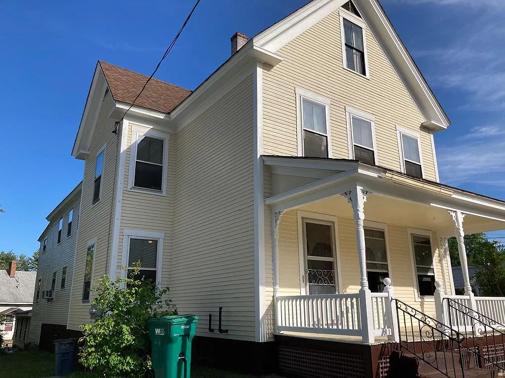391 Washington St — Photo 2