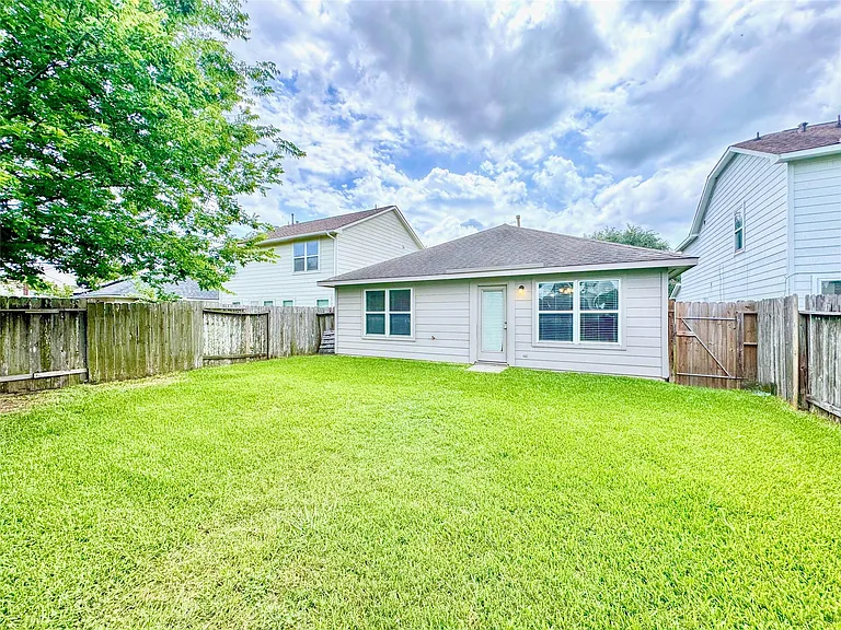 13327 Belvedere Park Ct — Photo 28