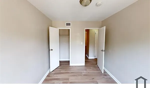810 Chesapeake St SE #101 — Photo 8