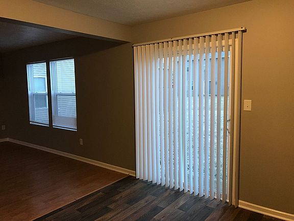 5th image of 4027 Tahoe Dr