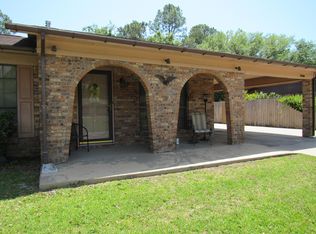 2712 Hargrove Dr, Ocean Springs, MS 39564