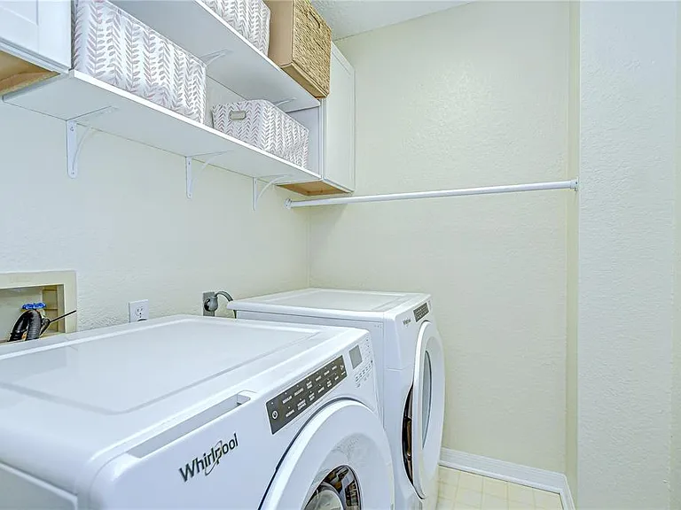 113 Bosphorous Ave #5 — Photo 46