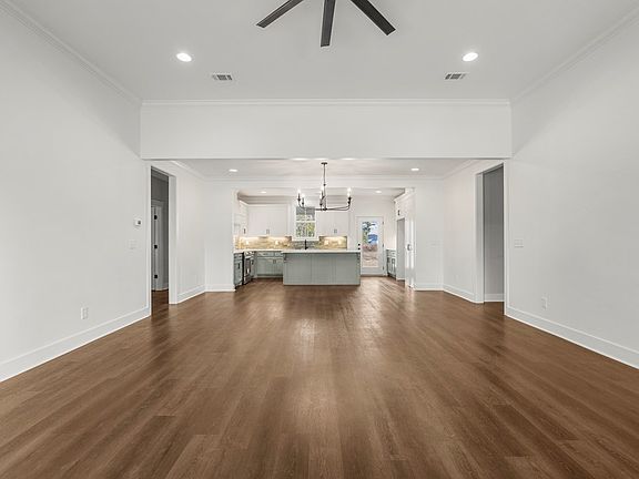 5th image of 1037 Lee Road 213