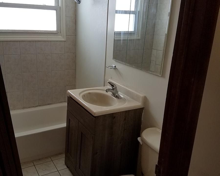 1st image of 14346 Park Ave