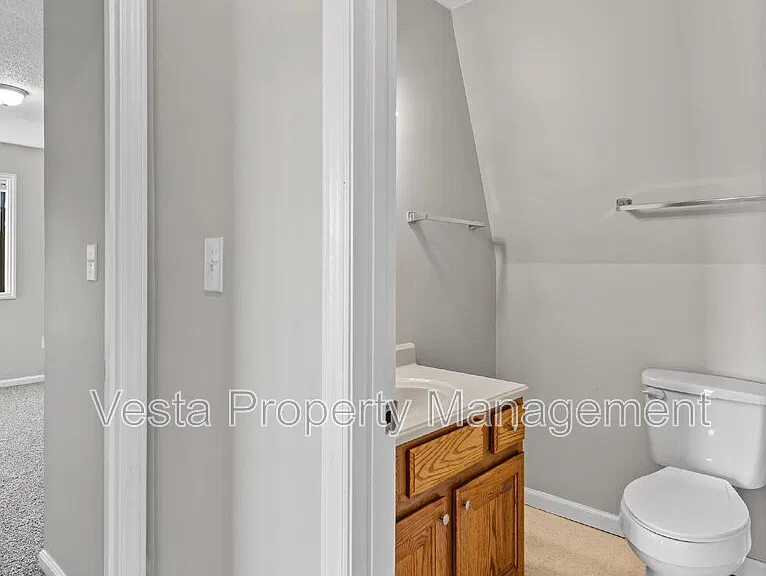 588 Ray Hill Rd #A — Photo 17