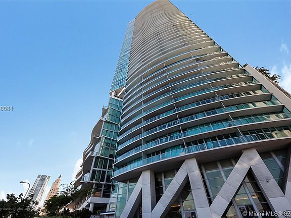 3rd image of 888 Biscayne Blvd APT 2809