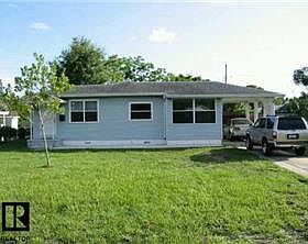 2nd image of 1300 Essex Dr N
