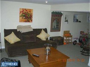 200 Rolling Rd, Broomall, PA 19008