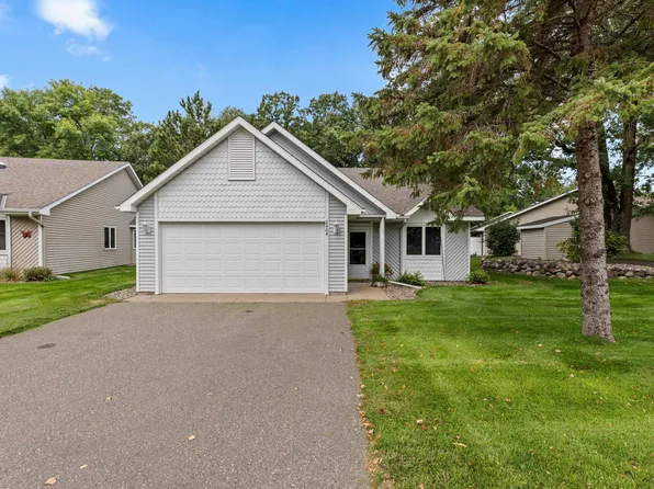 2404 Woodridge Ln, Brainerd, MN 56401