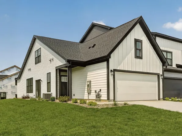 2730 Bentgrass Rd NW, Rochester, MN 55901