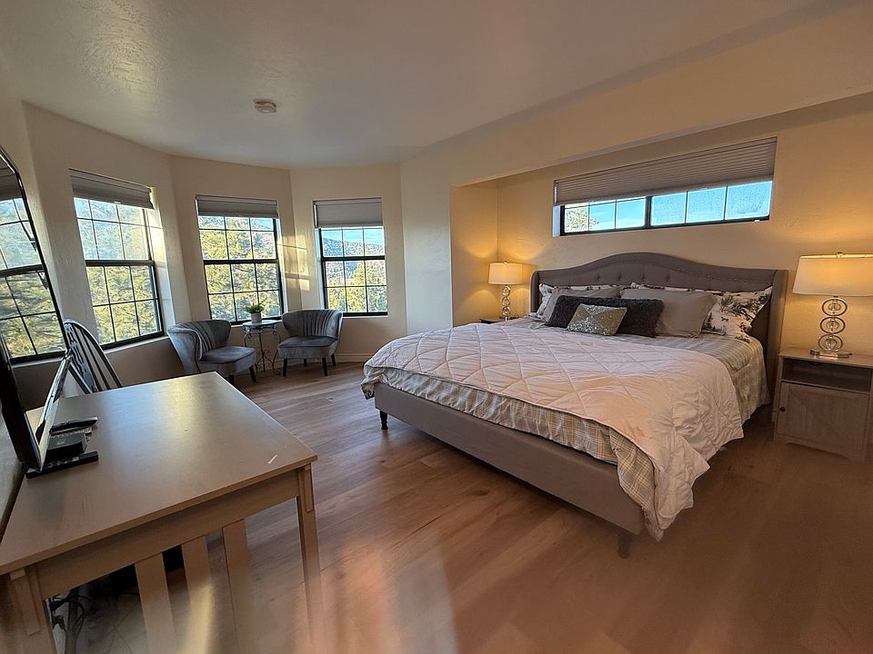 1st image of 345 Lookout Dr #1A