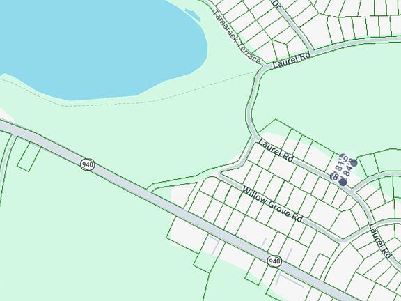 2nd image of 826 Laurel Rd