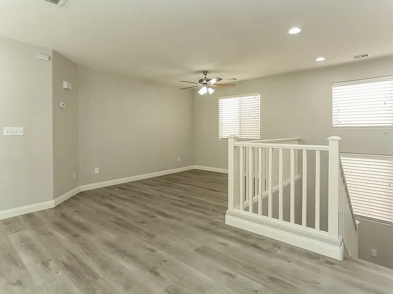 9477 Grandview Spring Ave — Photo 8