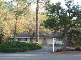 621 Carriage Rd, Grants Pass, OR 97526