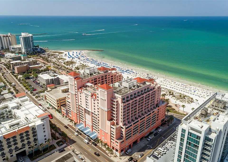 301 S Gulfview Blvd #304