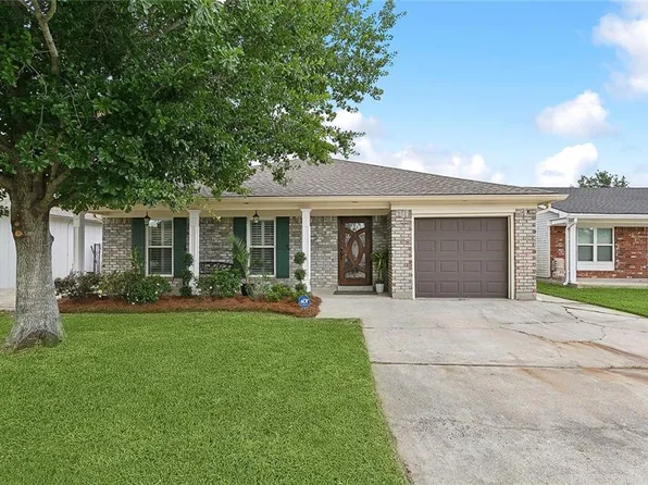 2736 Ridgefield Rd, Gretna, LA 70056