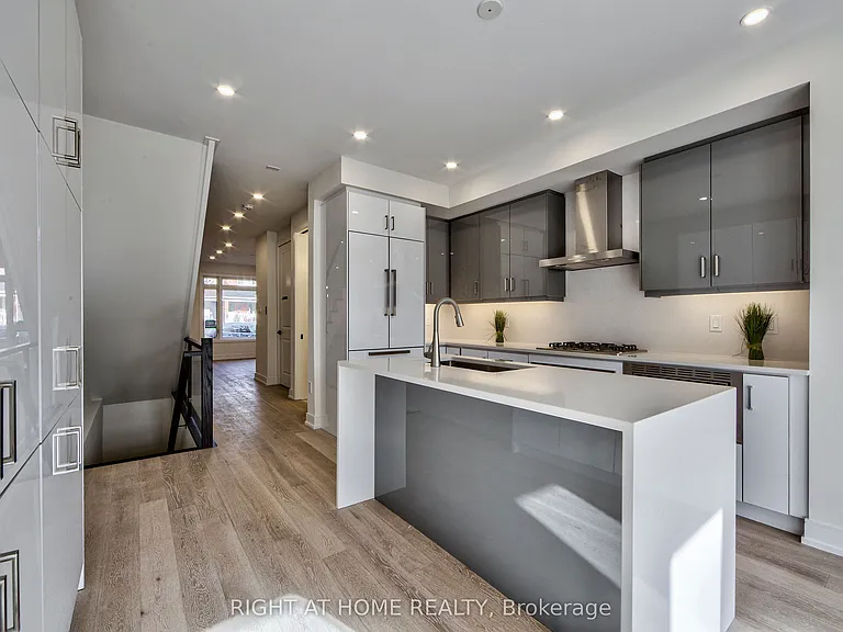 198 McRoberts Ave — Photo 5