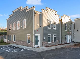 211 Grover St #2, Lynden, WA 98264