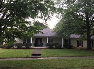 10201 Bluffsprings Trce, Louisville, KY 40223