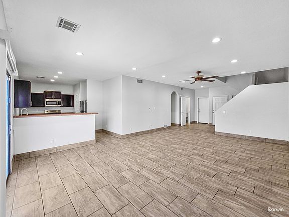 5th image of 1111 W Carson Rd