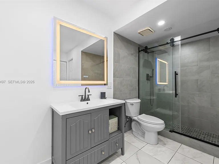 401 Golden Isles Dr #304 — Photo 15