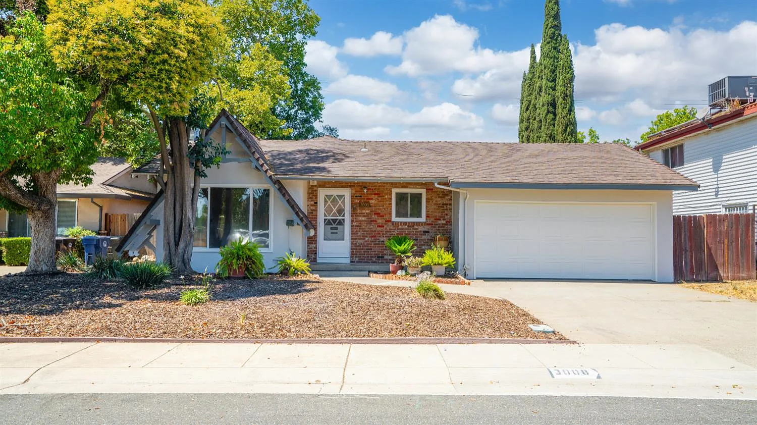 3008 Ramsgate Way photo 1